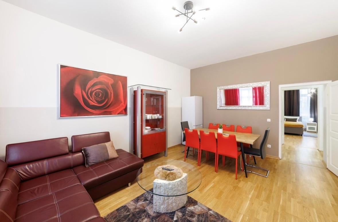 Grand Central Mitte Apartment Berlim Exterior foto